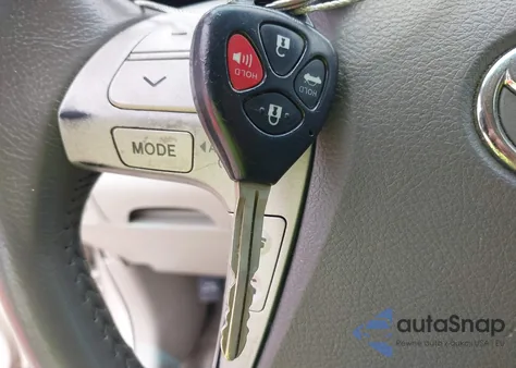 2009 Toyota Camry Xle z USA, uszkodzony, nr VIN 4T1BE46KX9U299511